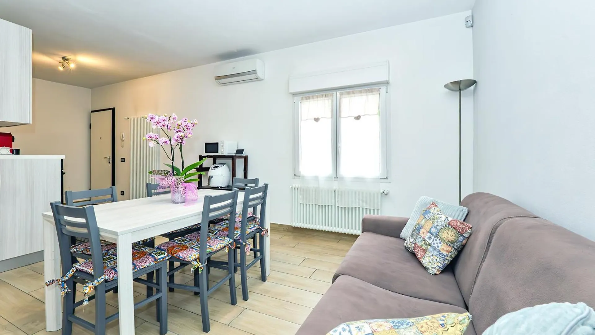 Chiaro House Apartment Colico Italy