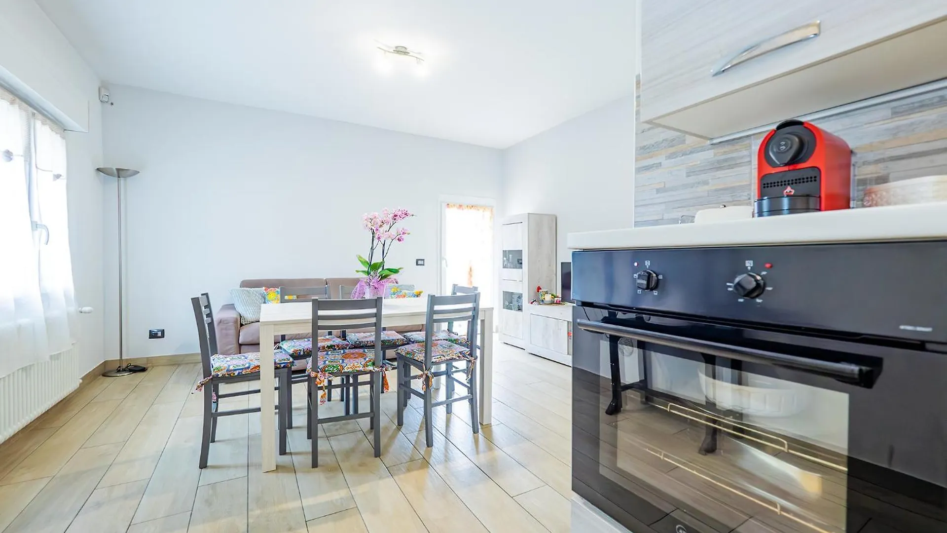 Chiaro House Apartment Colico 0*,