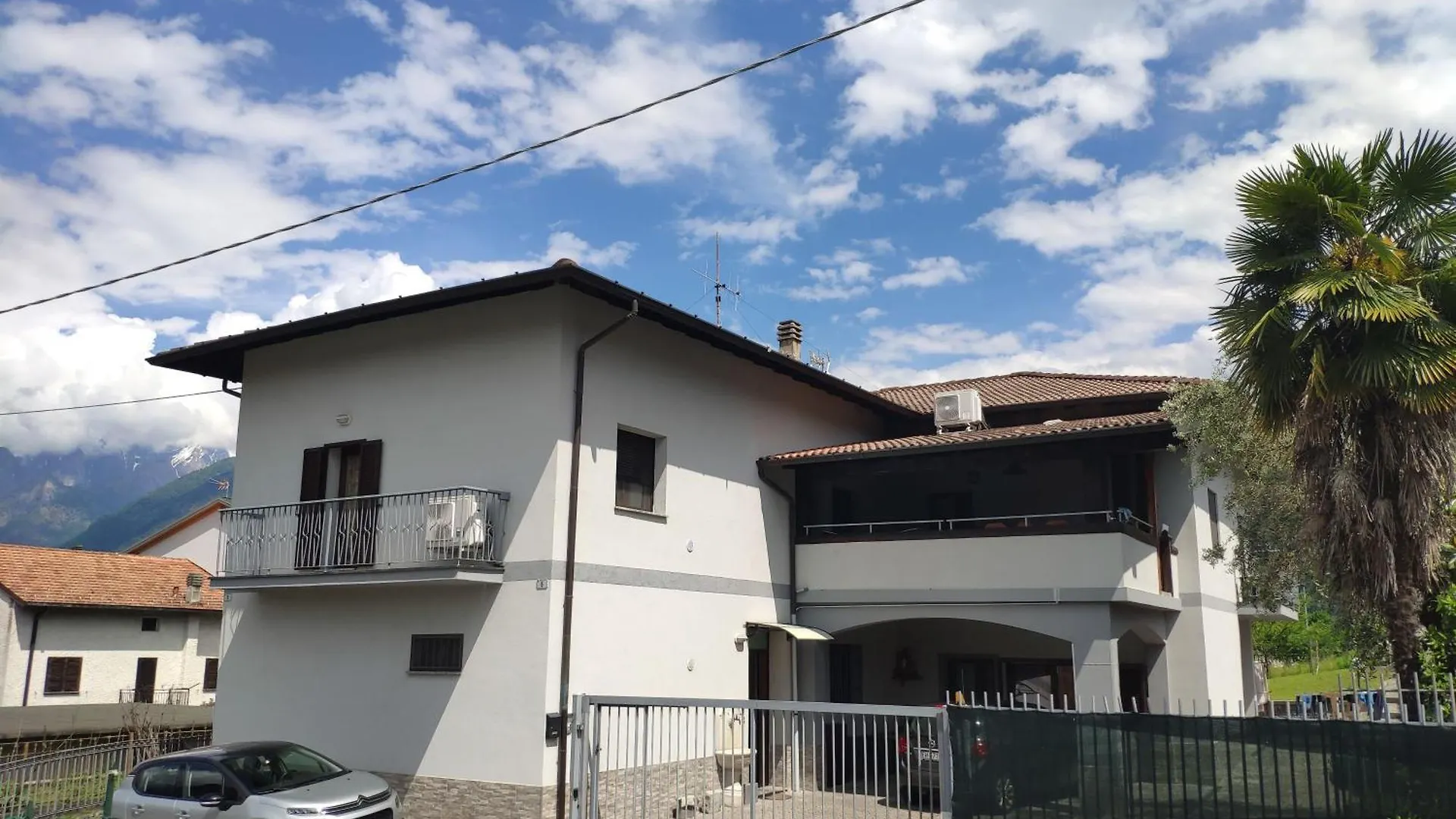 Chiaro House Apartment Colico