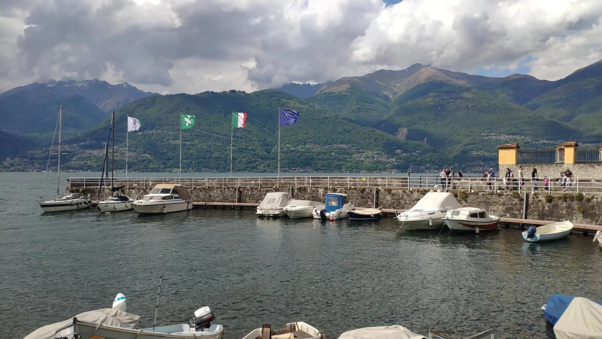 Chiaro House Apartment Colico Italy